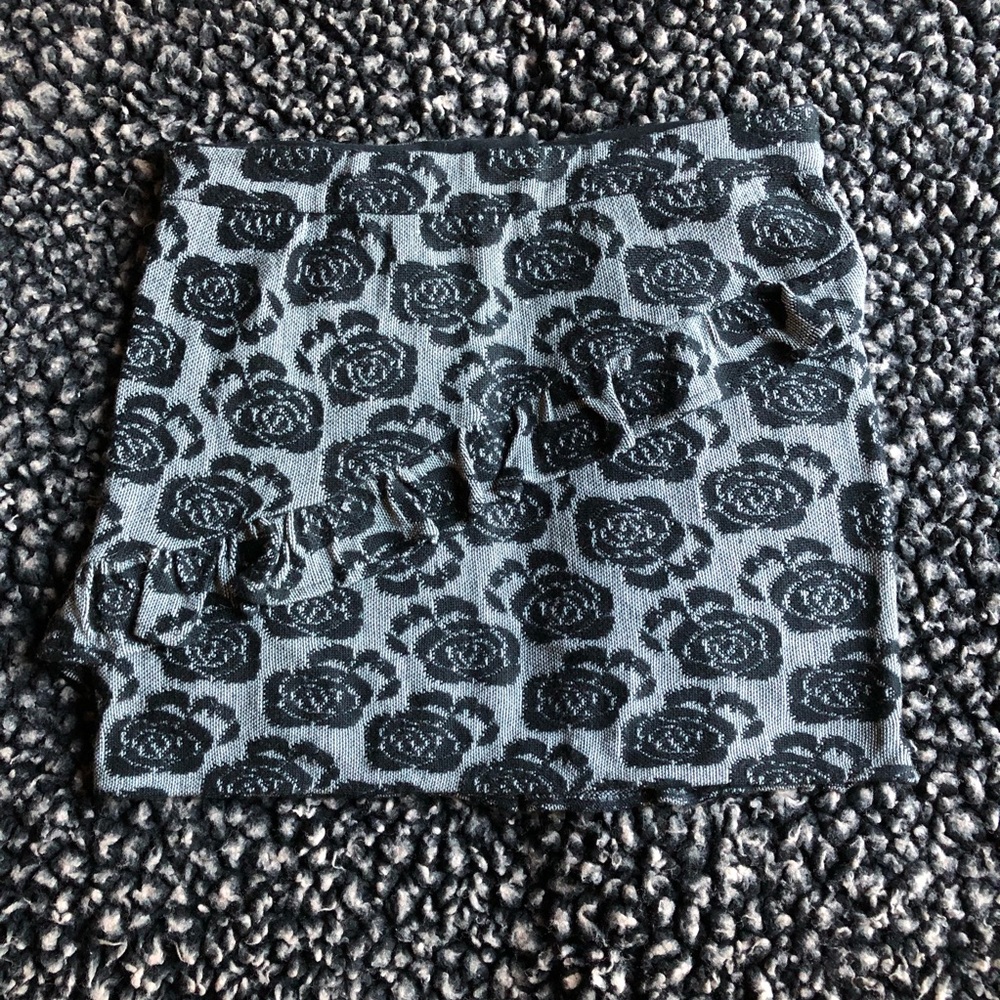 Charlie & Robin Anthropologie Black floral skirt